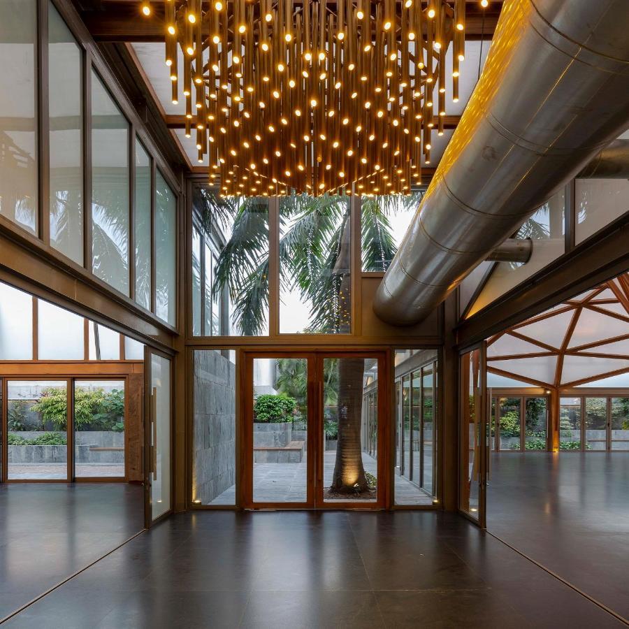 Hotel Crystal Palace Meerut Buitenkant foto