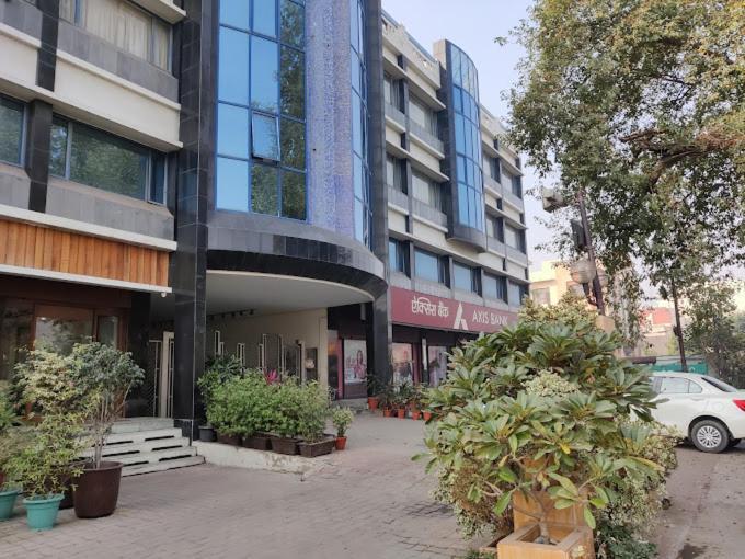 Hotel Crystal Palace Meerut Buitenkant foto