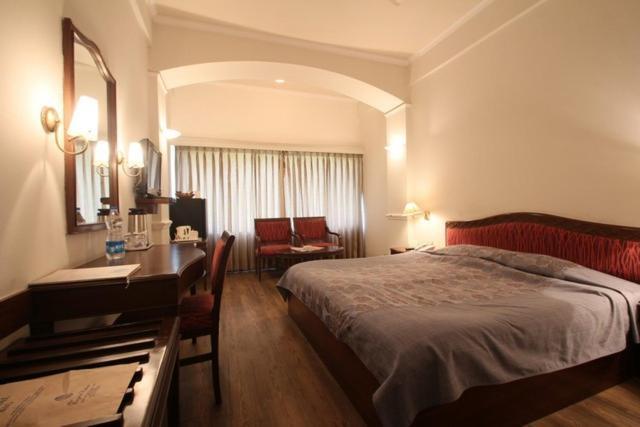 Hotel Crystal Palace Meerut Buitenkant foto